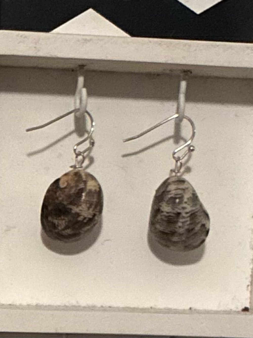 Kupe’e seashell Earrings - Gray/Black